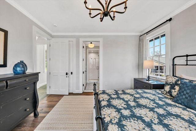 128 Oaklawn DR, Moneta, VA 24121