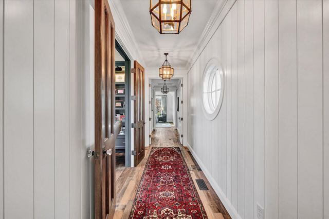 128 Oaklawn DR, Moneta, VA 24121