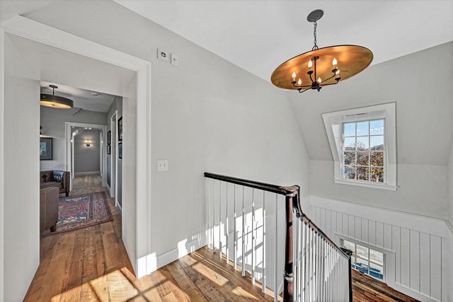 128 Oaklawn DR, Moneta, VA 24121