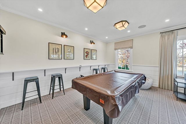 128 Oaklawn DR, Moneta, VA 24121