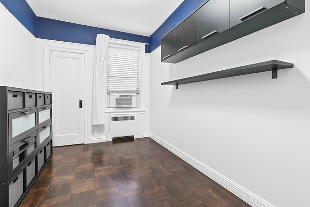 3420 83rd St Apt 4F, New York City, NY 11372