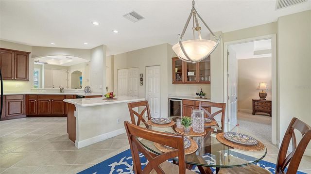 1116 BEACHCOMBER COURT 3, Osprey, FL 34229