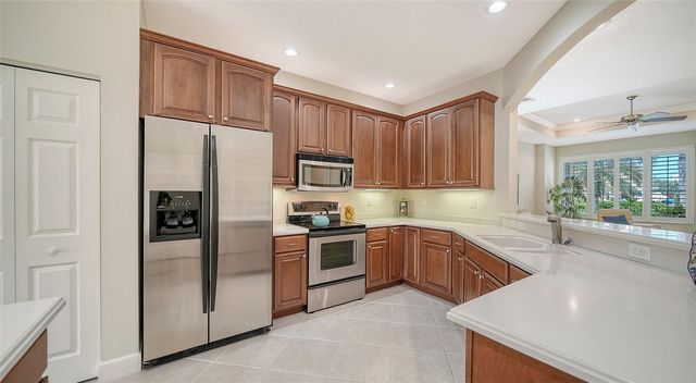 1116 BEACHCOMBER COURT 3, Osprey, FL 34229