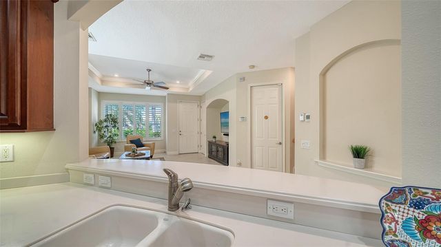1116 BEACHCOMBER COURT 3, Osprey, FL 34229