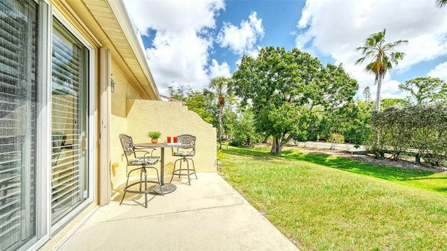 1116 BEACHCOMBER COURT 3, Osprey, FL 34229