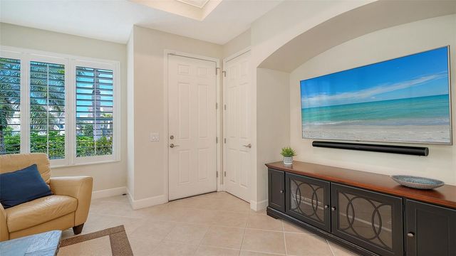 1116 BEACHCOMBER COURT 3, Osprey, FL 34229