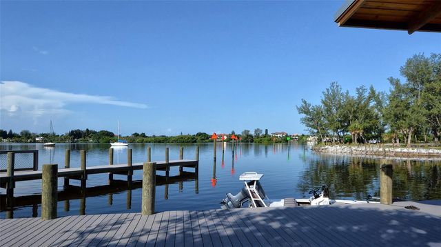 1116 BEACHCOMBER COURT 3, Osprey, FL 34229