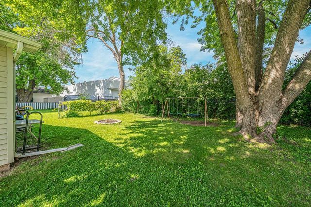 180 DENHARDT AVENUE, Neenah, WI 54956