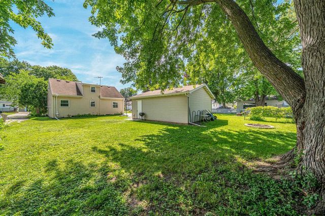 180 DENHARDT AVENUE, Neenah, WI 54956