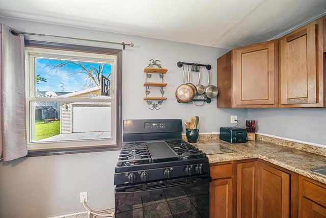180 DENHARDT AVENUE, Neenah, WI 54956