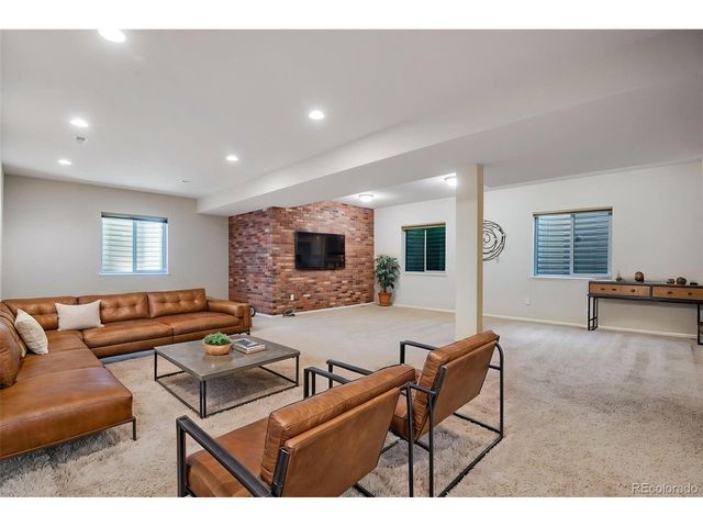 8341 Gardenia St, Arvada, CO 80005