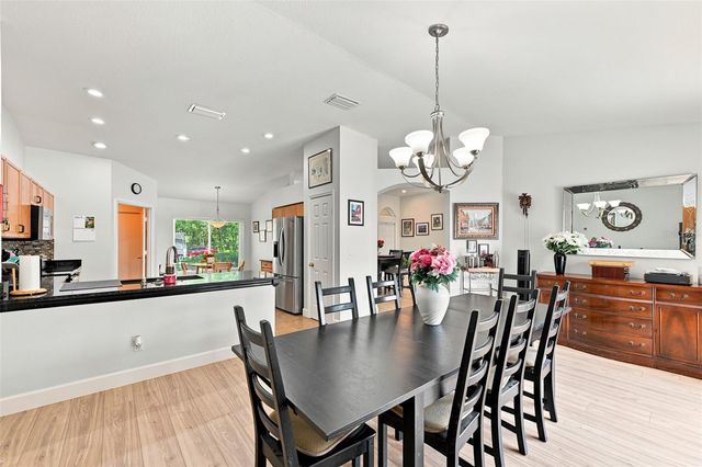 3720 TREELINE DRIVE, Valrico, FL 33596
