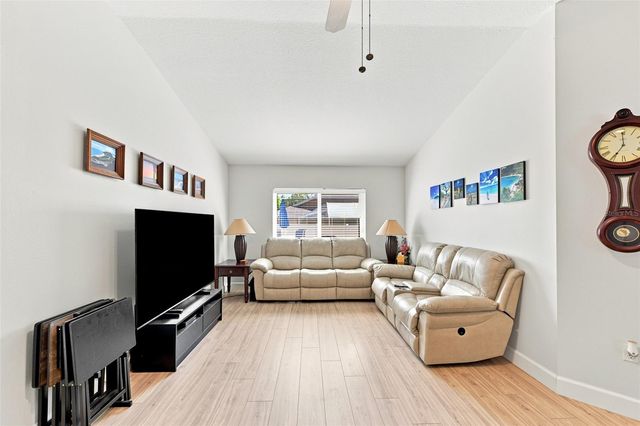 3720 TREELINE DRIVE, Valrico, FL 33596