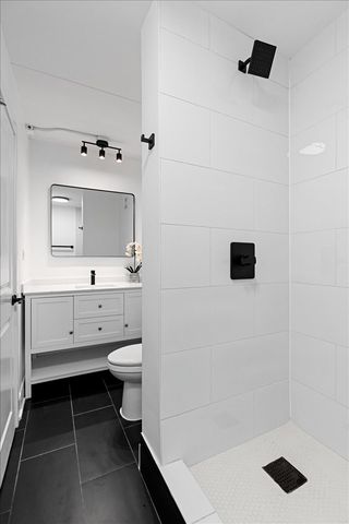 354 W Miner Street 1C, Arlington Heights, IL 60005