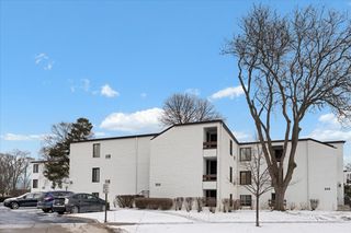 354 W Miner Street 1C, Arlington Heights, IL 60005