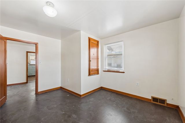 823 FALLOWFIELD AVE, Charleroi Boro, PA 15022