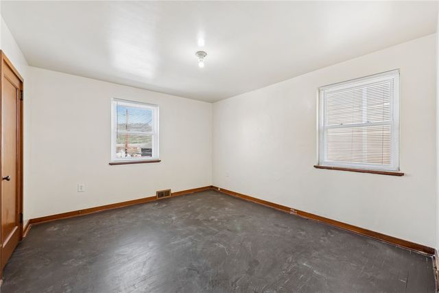 823 FALLOWFIELD AVE, Charleroi Boro, PA 15022