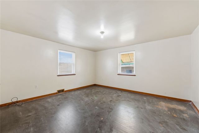 823 FALLOWFIELD AVE, Charleroi Boro, PA 15022