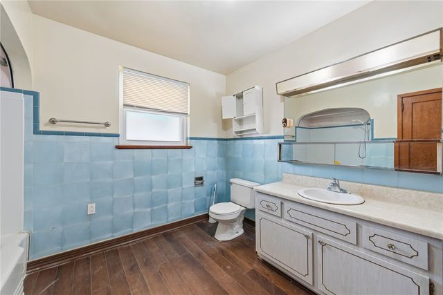 823 FALLOWFIELD AVE, Charleroi Boro, PA 15022