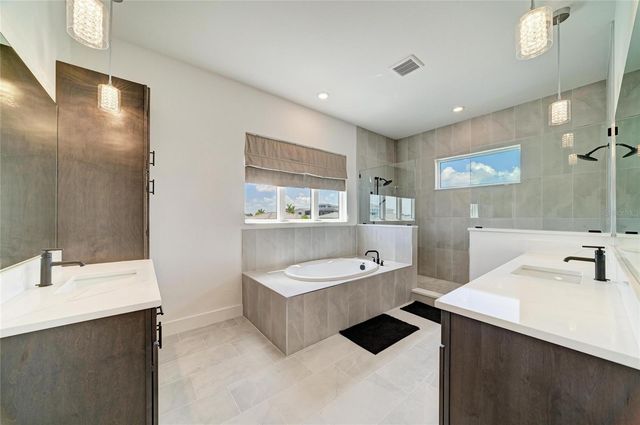 5935 CAT CLAW LANE, Bradenton, FL 34210