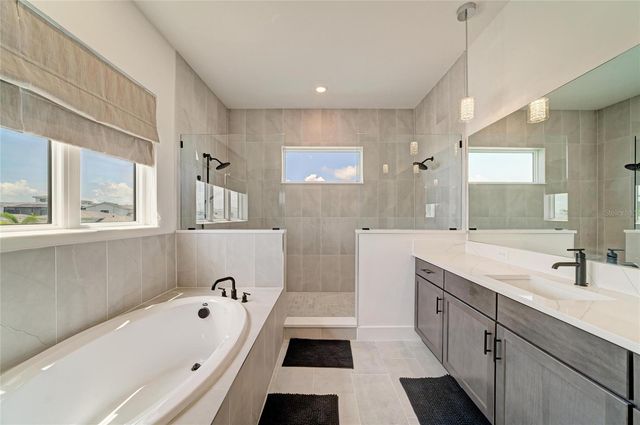 5935 CAT CLAW LANE, Bradenton, FL 34210