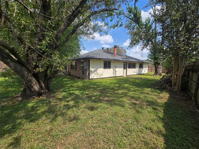 16331 Dew Drop Lane, Houston, TX 77095