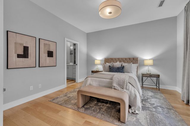 414 N Main Street 14, Ann Arbor, MI 48104