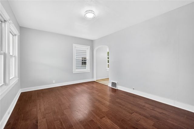 1631 McMinn St, Aliquippa, PA 15001