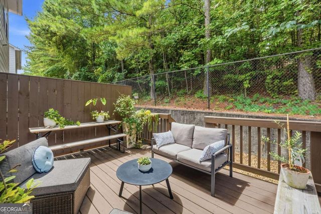1448 Liberty Parkway NW, Atlanta, GA 30318