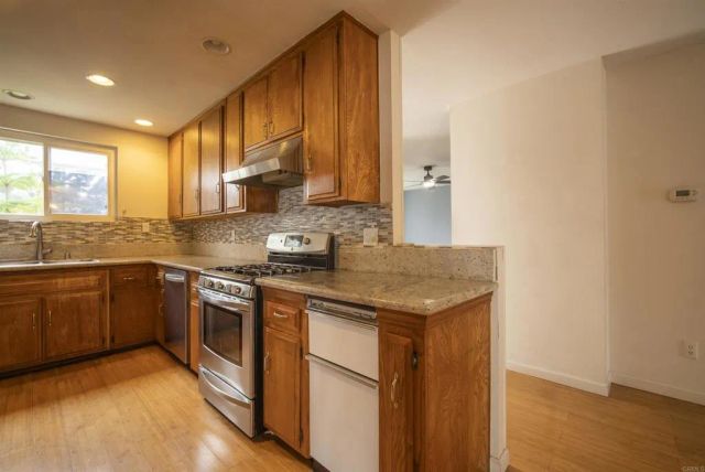 5610 Chateau Drive, San Diego, CA 92117