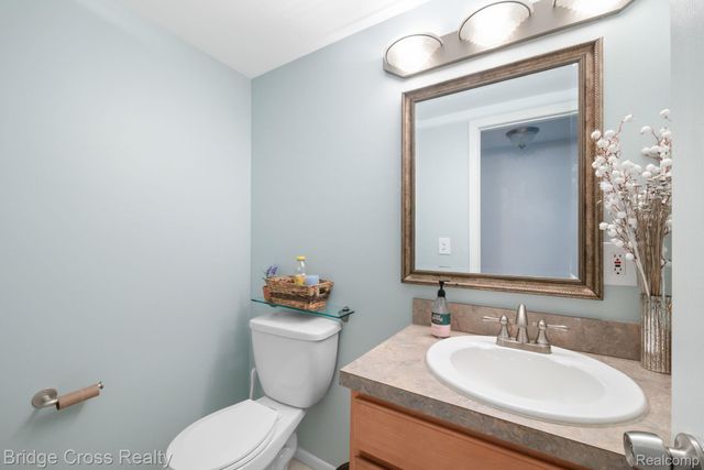 4811 Mansfield Avenue, Royal Oak, MI 48073