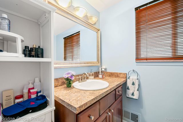 4811 Mansfield Avenue, Royal Oak, MI 48073