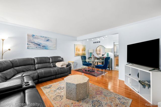 4811 Mansfield Avenue, Royal Oak, MI 48073