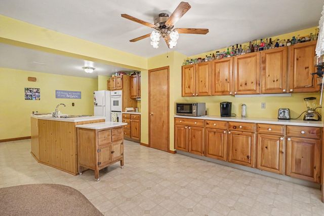16261 Gierman Drive, Spring Lake, MI 49456