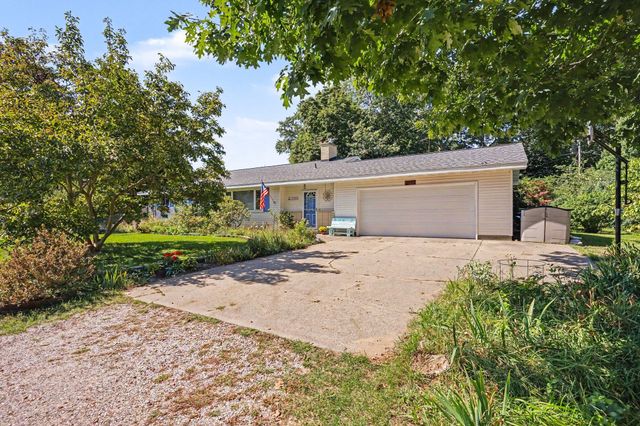 16261 Gierman Drive, Spring Lake, MI 49456