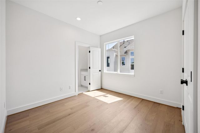 2806 Mills Street, Houston, TX 77026