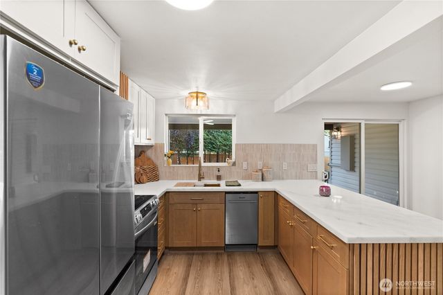 815 E 60th Street, Tacoma, WA 98404