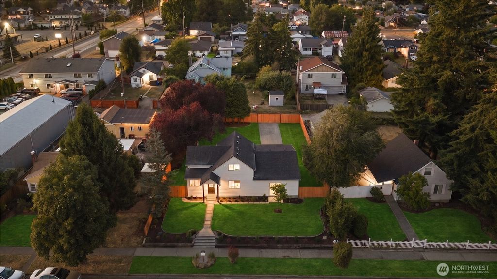 815 E 60th Street, Tacoma, WA 98404