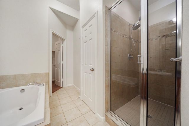 5821 Washington Avenue, Houston, TX 77007