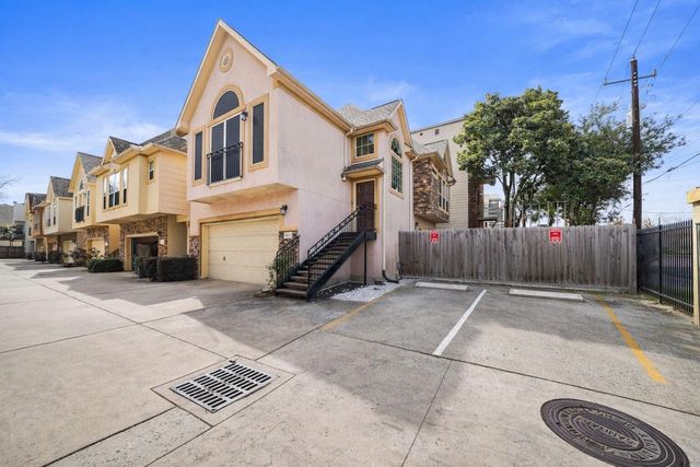 5821 Washington Avenue, Houston, TX 77007