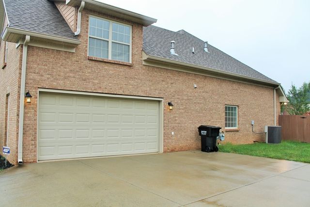 3636 Prestwicke Pl, Adams, TN 37010