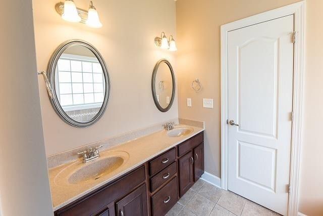 3636 Prestwicke Pl, Adams, TN 37010