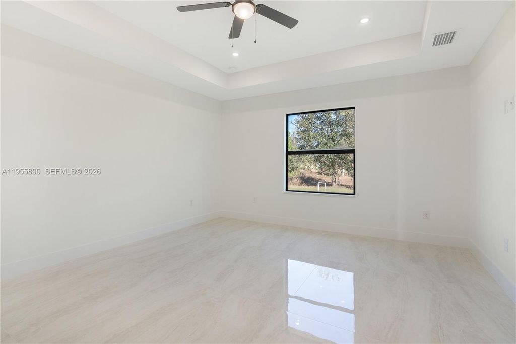 Image 11 of property listing at Address unavailable.