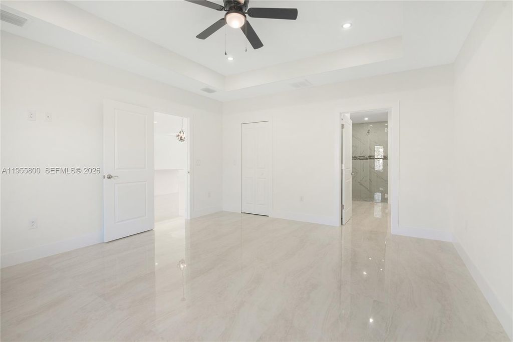 Image 19 of property listing at Address unavailable.