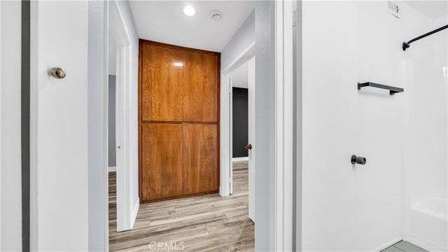 7137 Shoup Avenue 16, West Hills, CA 91307