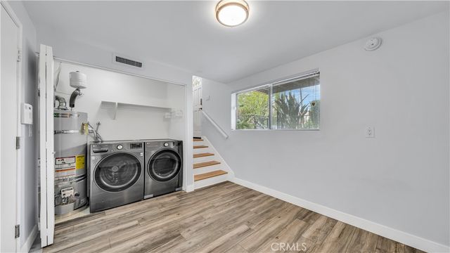 7137 Shoup Avenue 16, West Hills, CA 91307