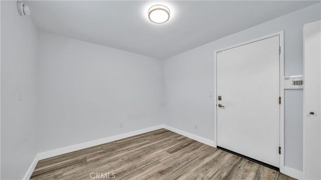 7137 Shoup Avenue 16, West Hills, CA 91307
