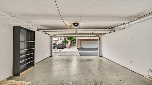 7137 Shoup Avenue 16, West Hills, CA 91307