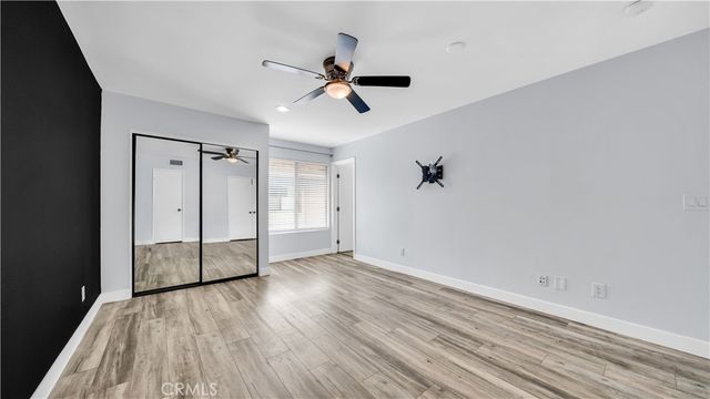 7137 Shoup Avenue 16, West Hills, CA 91307
