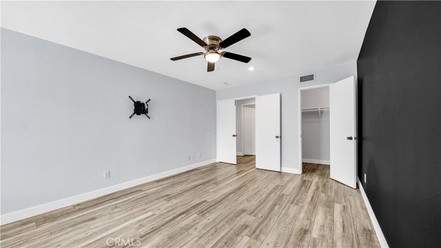 7137 Shoup Avenue 16, West Hills, CA 91307